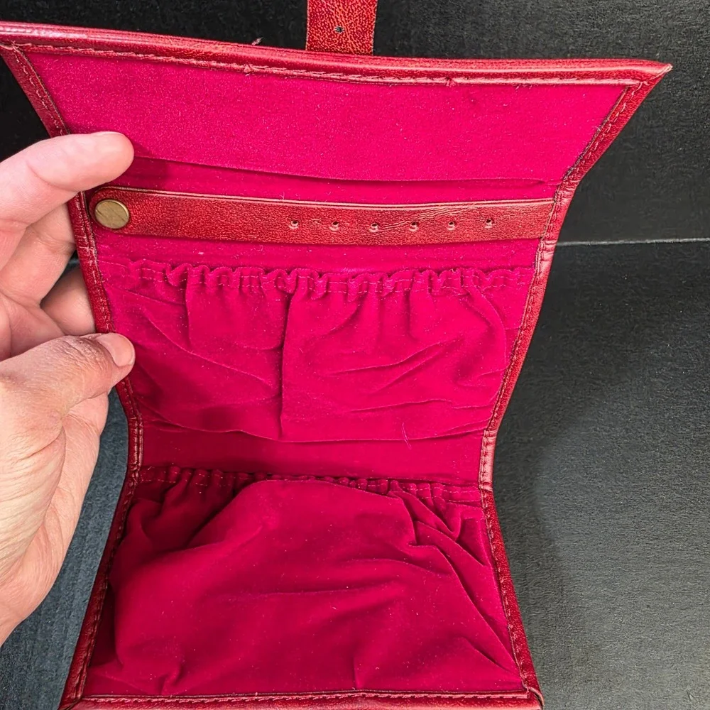 Bank of America Jewelry Travel Case Tri-Fold Red Faux Leather Velvet‎ Organizer